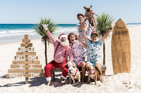 Santa On The Beach photo session CASTAWAYS DOG BEACH